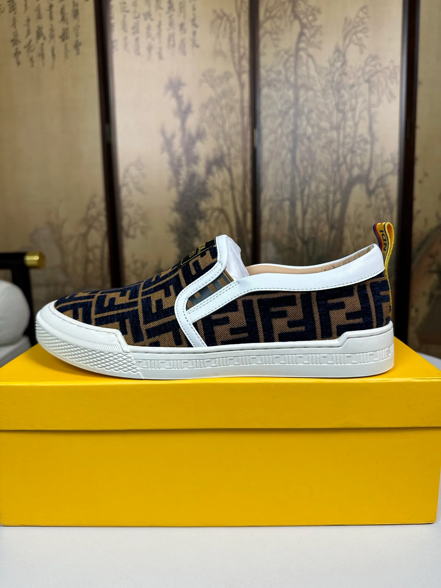 Factory price 380💰 (FENDI) New style 👊🏻 upper 🇮🇹 imported cowhide fabric 🇩🇪 imported sheepskin lining. The original outsole is molded to highlight the identity of every man, and the upper foot is stable and stable🚶🏻🚶🏻The high-end custom counters reproduce the original version📯No matter the wind or rain, the shoe last remains unchanged and can withstand the verification of time🔍️,🔵 Size: 38-44 (45 is custom-made and cannot be returned or exchanged
